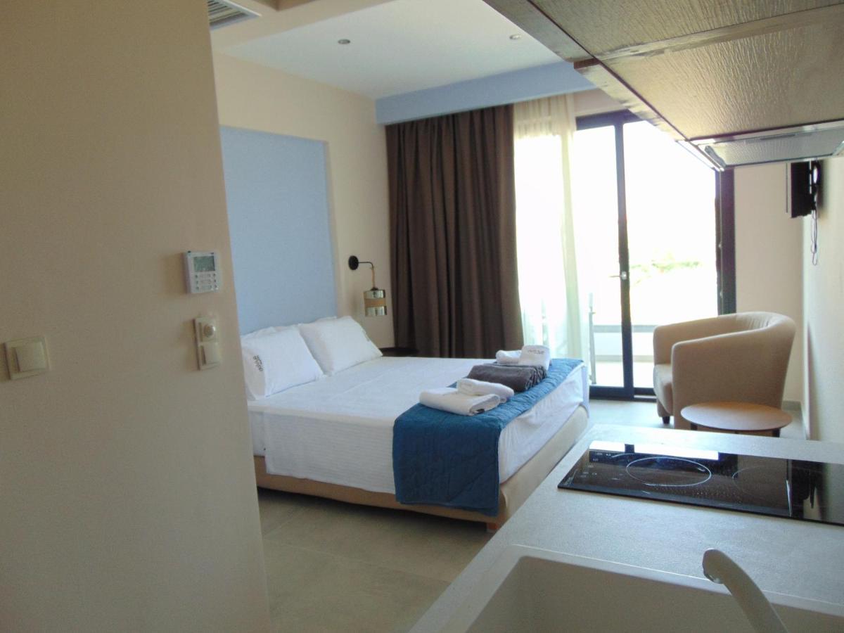 Aparthotel Domus Hospitality Vourvourou Exterior foto